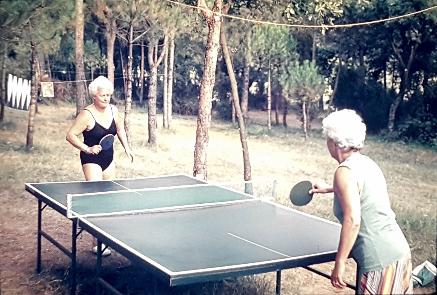 Bianca Bruna giocano a ping pong